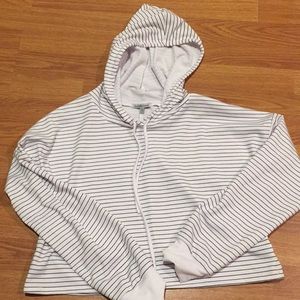 Size M cropped hoodie (worn once)